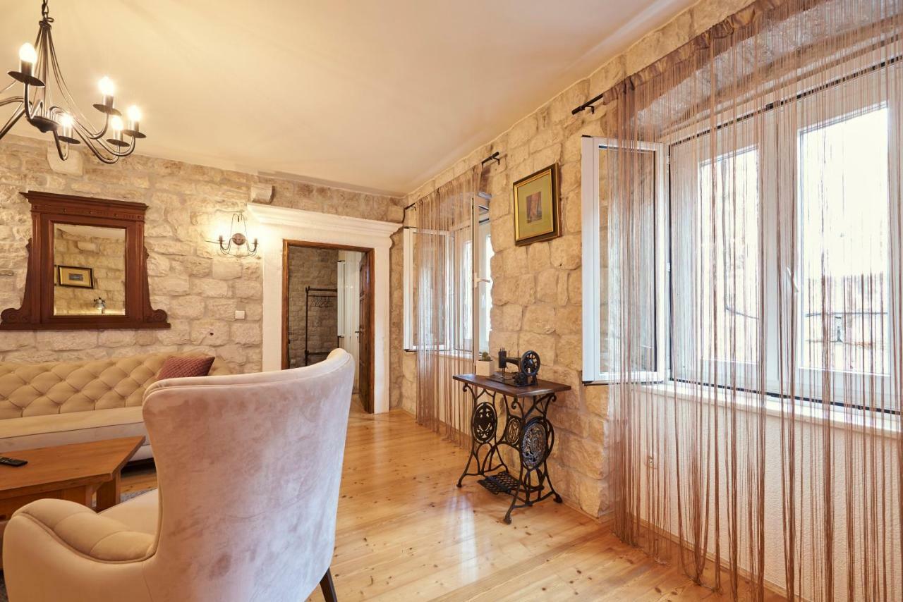 Capo - Old Town - Parking Apartamento